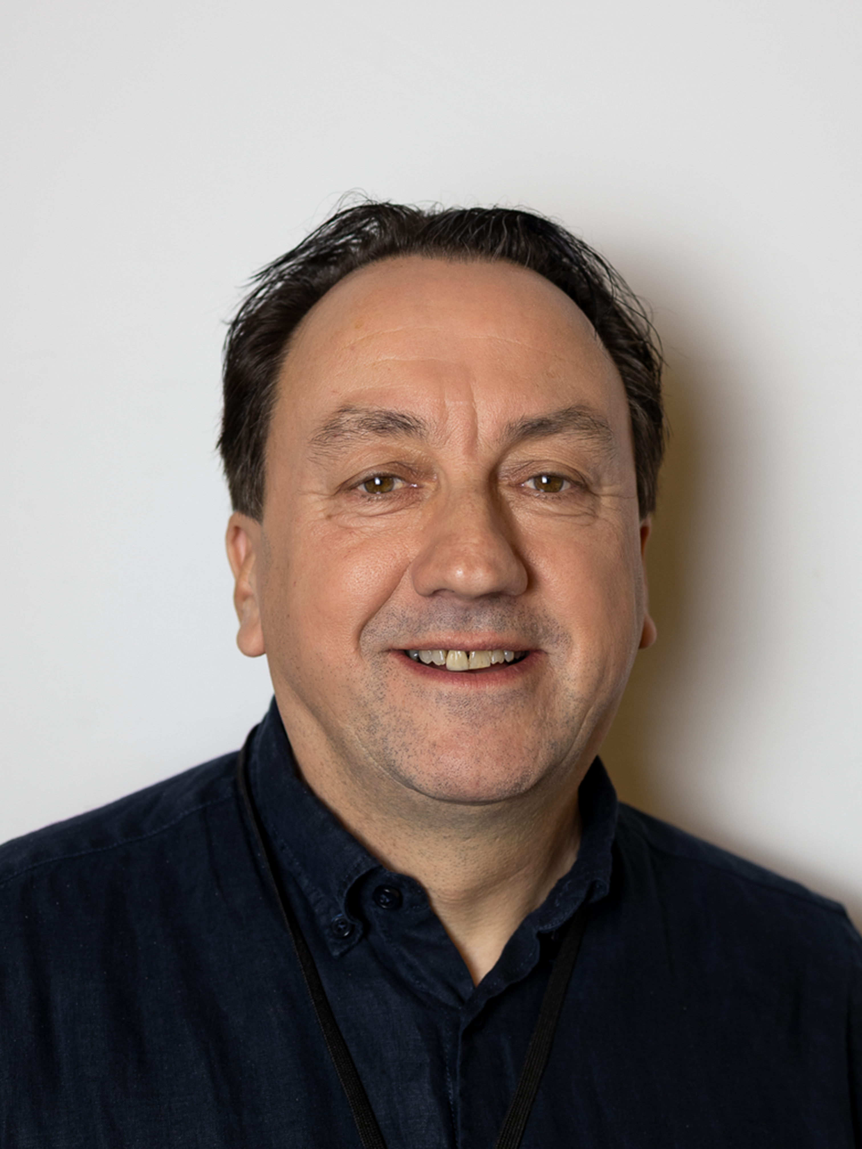 ChristianFronteras_SpeakerCard